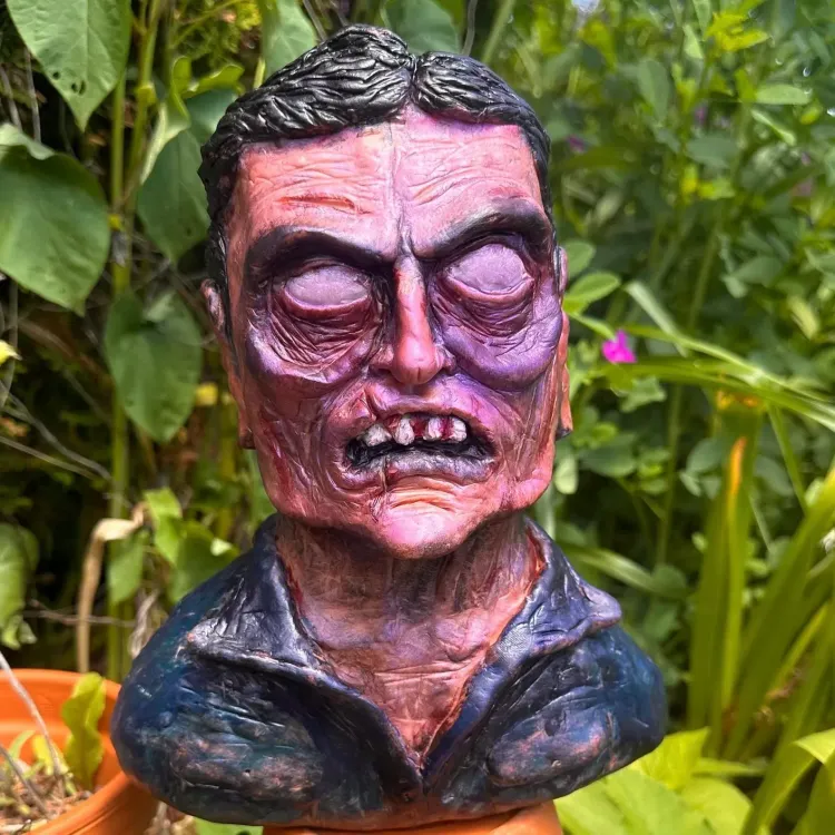 Handmade Evil Dead 2 “Evil Ash” bust